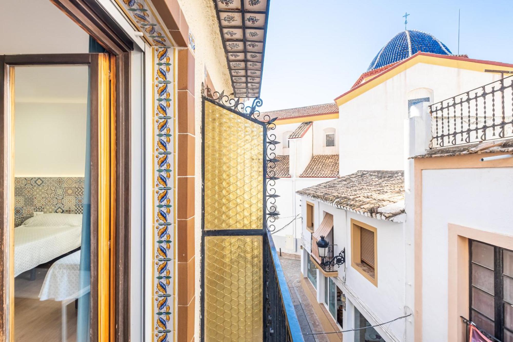 Apartamentos El Castell Benidorm Old-Town Exterior photo